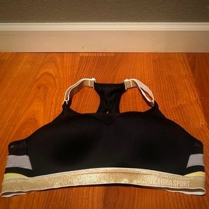 Victoria Secret Incredible Bra, Size 34B